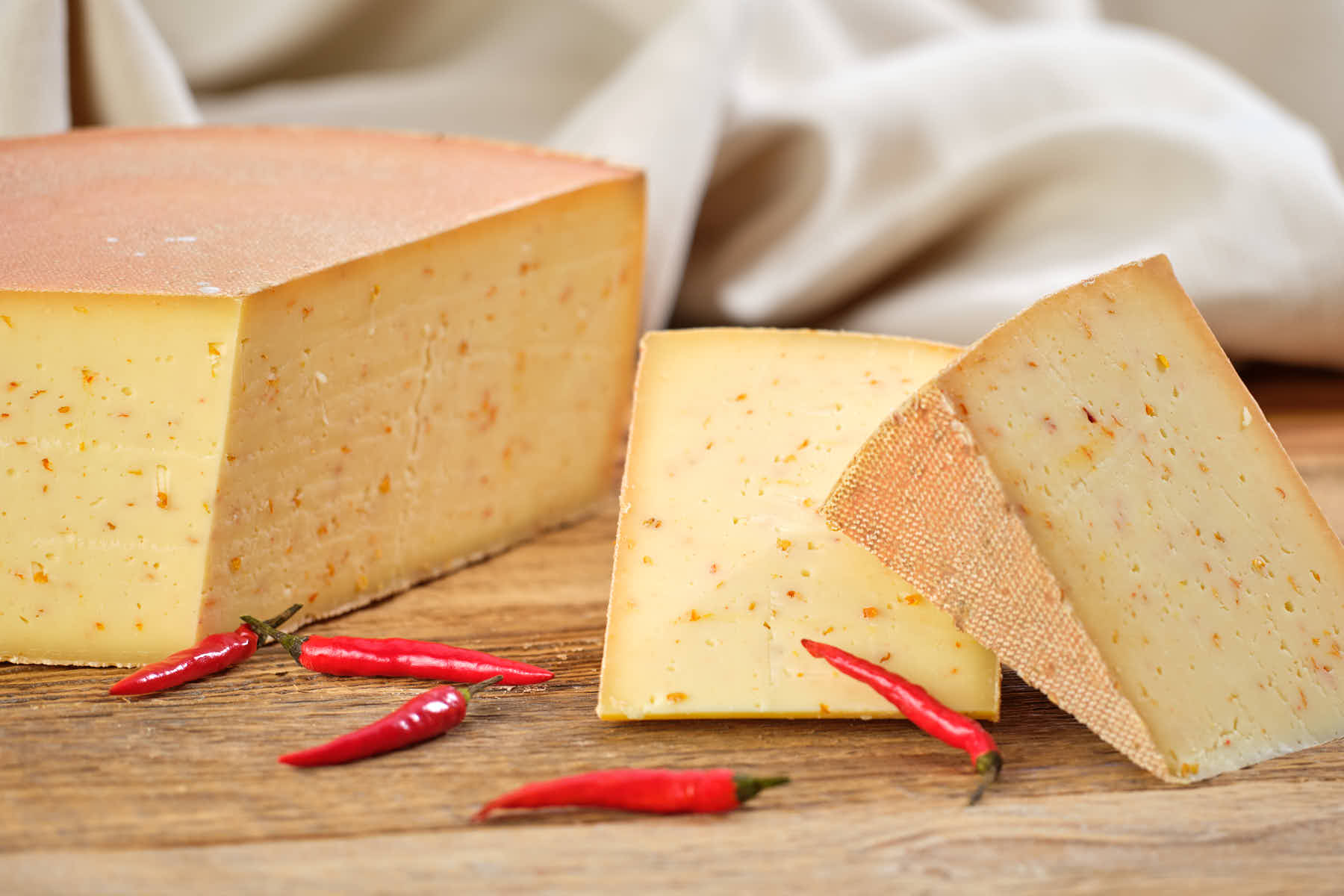 Käse mit Chili - sehr scharf | Sepps Käsealm KG