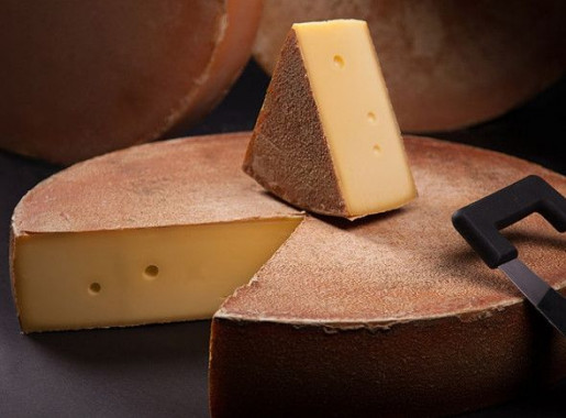 Alpkäse 6 Monate gereift aus Vorarlberg